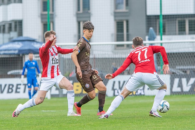 四面凯歌｜马体会复仇皇马？.