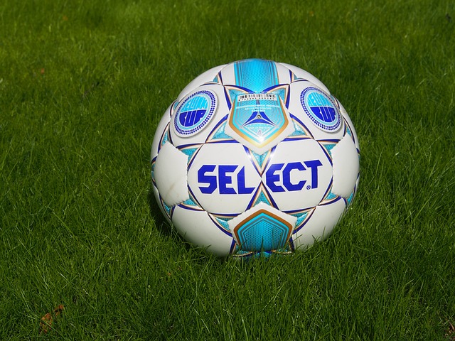 足球报：中国足协不主导不拒绝，奥斯卡归化无进展.